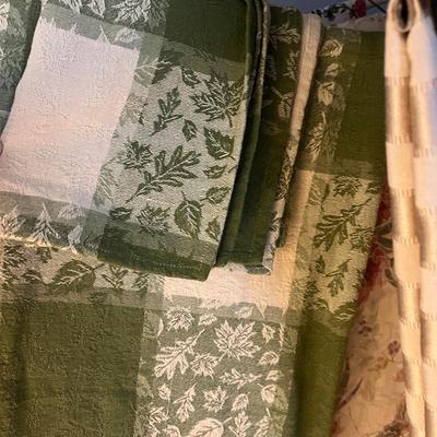 Big Lot Vintage & Contemp. Table Linens - Table Cloths, Napkins, Placemats, Runners, Lace, Seasonal
