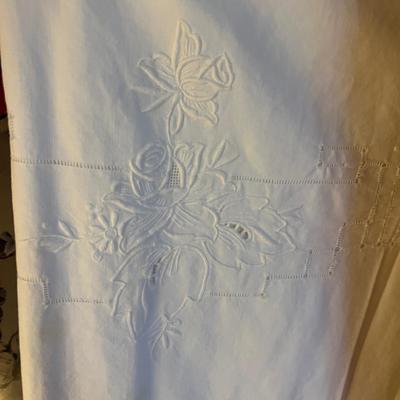 Big Lot Vintage & Contemp. Table Linens - Table Cloths, Napkins, Placemats, Runners, Lace, Seasonal