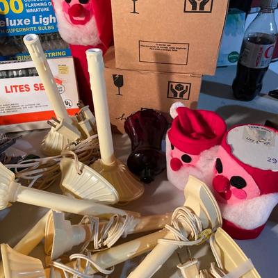 Christmas fun! 4 snowman mugs, red & clear candle glass sconce