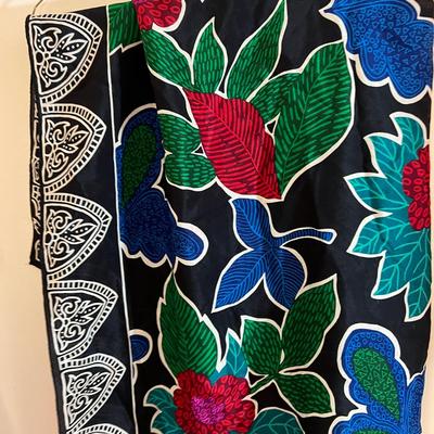Lot of Scarves - Christian Dior, Wool, Silk, Cashmere