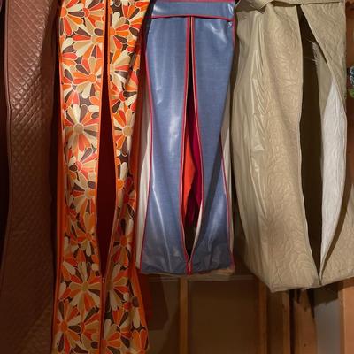 Multiple hanging clothes storage