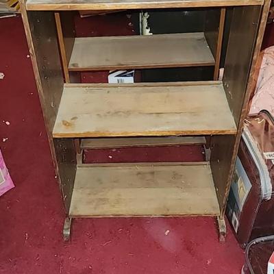 Pair of book shelves