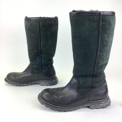 168 UGG Suede & Leather Winter Boots Size 8