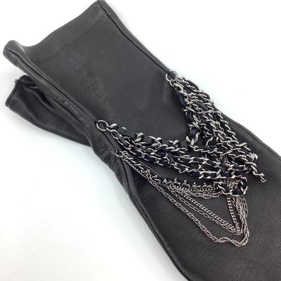 197 CHANEL Single Black Leather & Silvertone Glove Size 7 1/2