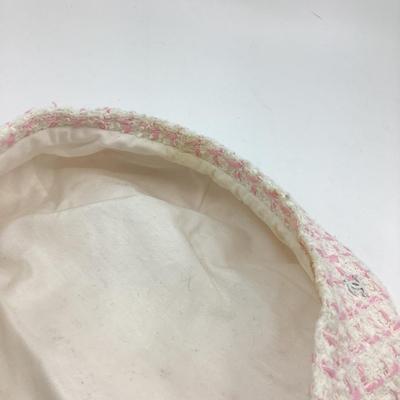 198 CHANEL Cream White & Pink Cashmere Beret Size M