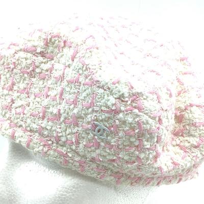 198 CHANEL Cream White & Pink Cashmere Beret Size M