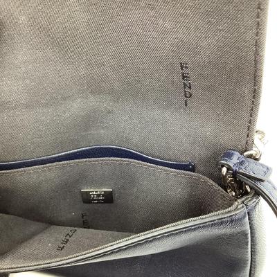 202 FENDI Baguette Navy Blue Leather Shoulder Bag/Handbag