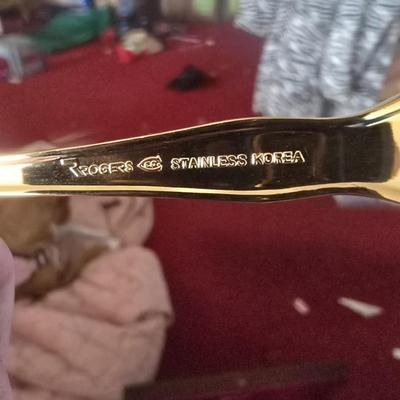 Gold Silverware set