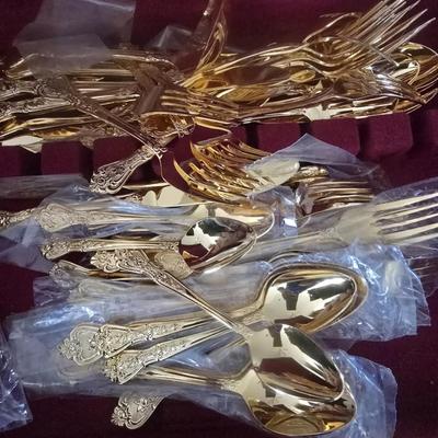 Gold Silverware set