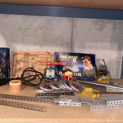 NIFTY OLD AC GILBERT ERECTOR SET LOOKS TO BE COMPLETE!