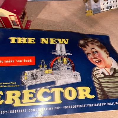 NIFTY OLD AC GILBERT ERECTOR SET LOOKS TO BE COMPLETE!