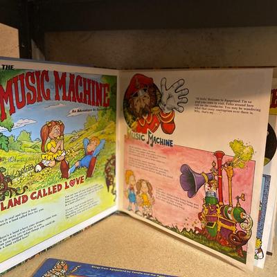 CHILDREN’S VINYL ALBUMS