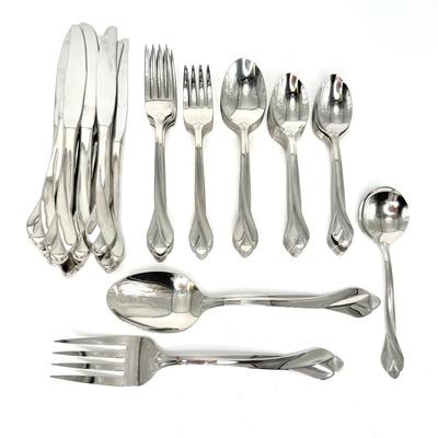 ONEIDA Tribeca Stainless Flatware Set - Service For 8 With Extras