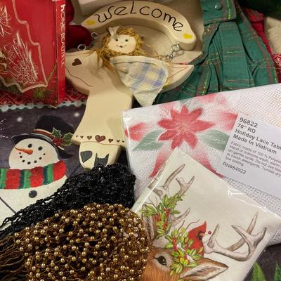 Christmas pillow, Santa, lantern