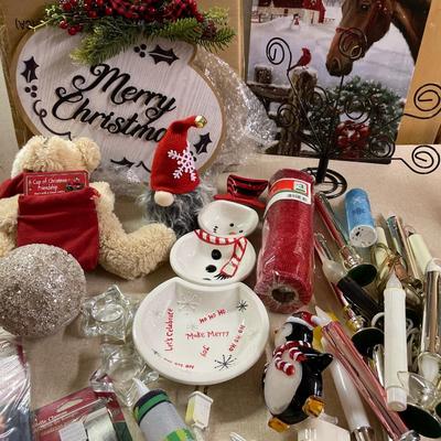 Candles, wall decor & misc