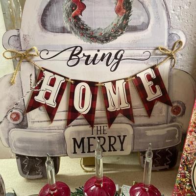 Decor & 4 Stoneware place settings