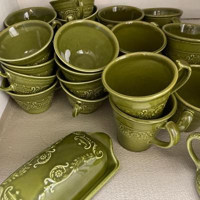 Canonsburg Pottery Regency Green dishes