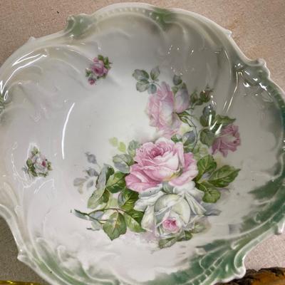 Floral bowl from Germany, 3-footed yellow depression glass plate