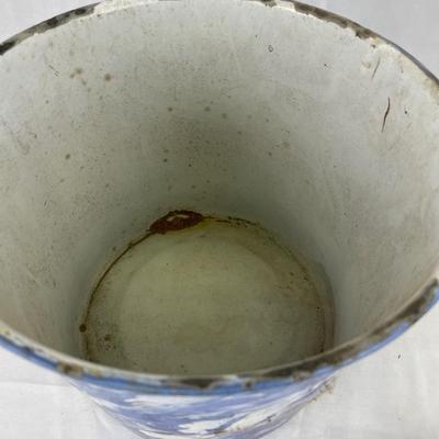Blue and white swirl agateware enamel bucket