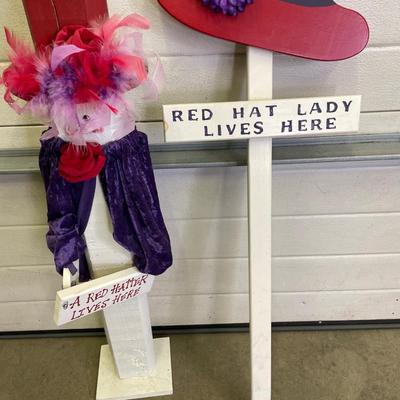 Red Hat Society signs