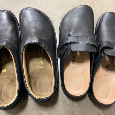 Men’s black footprints by Birkenstocks