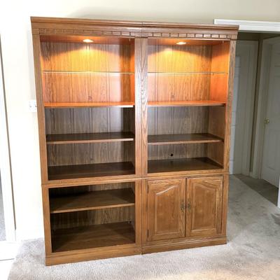Set of 2 Thomasville Lighted Book Cases (Shown Side By Side in Pictures)