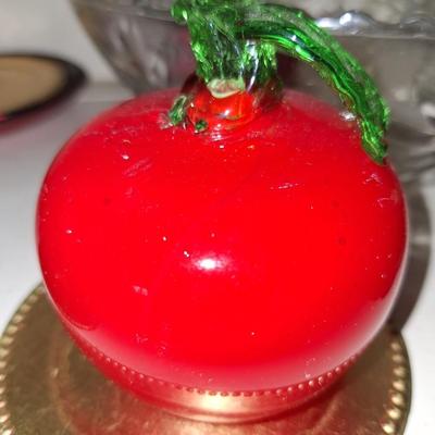 Glass tomato