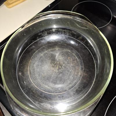 pyrex Casserole bowl