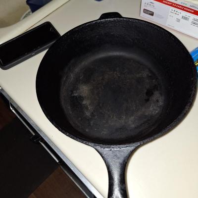 Cast Iron Pan