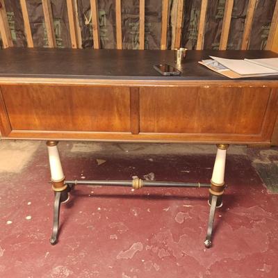 Free Standing Bar