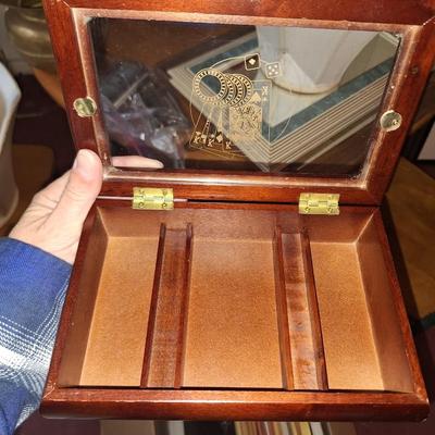 Poker chip case