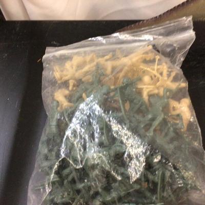 Kids Dinosaurs and Army Men Lot