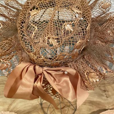 3 ladies straw hats