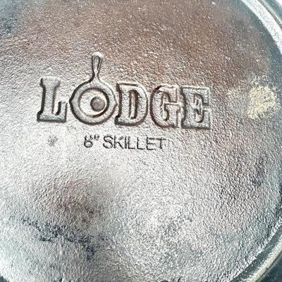 Set of 2 Cast Iron Pans - Lodge