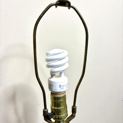 Set of 2 Gold-Colored Lamps