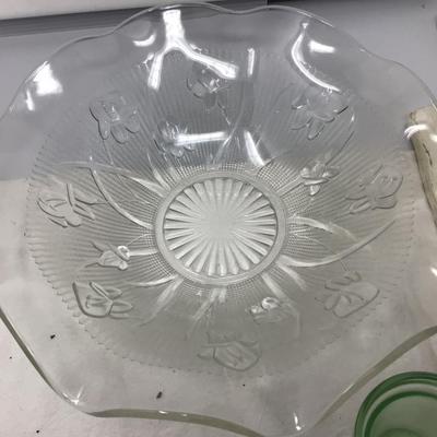 Iris Harringbone Bowl, Green Glass Mimi Flower Pot, Swedish Cutting Board