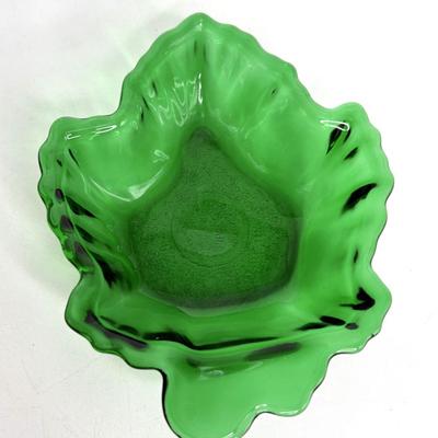 Vintage Anchor Hocking Forest Green Maple Leaf Candy Dishes - Set of 4