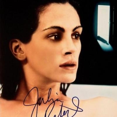 Julia Roberts signed movie photo 