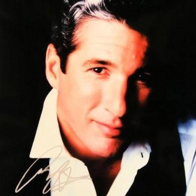 Richard Gere signed portrait photo 
