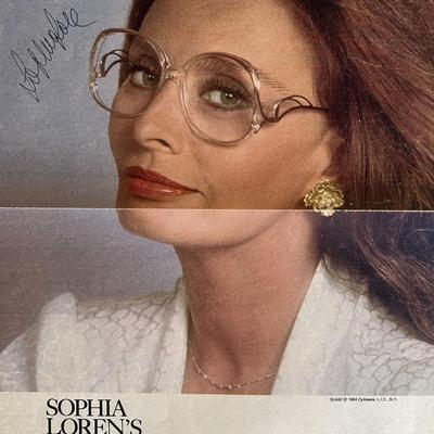 Sophia Loren signed Magazine Ad
