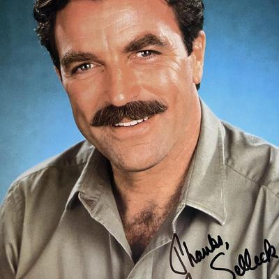 Magnum PI Tom Selleck signed photo