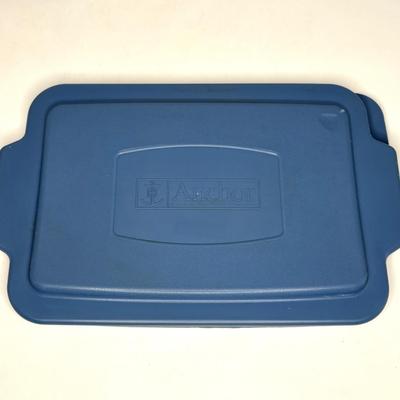 Anchor Hocking Casserole Dish and Insulated Carrying Case