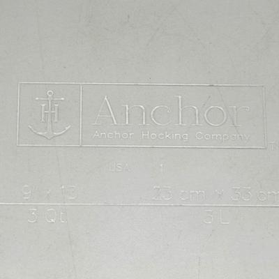 Anchor Hocking Casserole Dish and Insulated Carrying Case