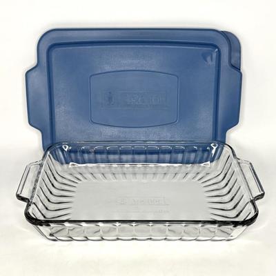 Anchor Hocking Casserole Dish and Insulated Carrying Case