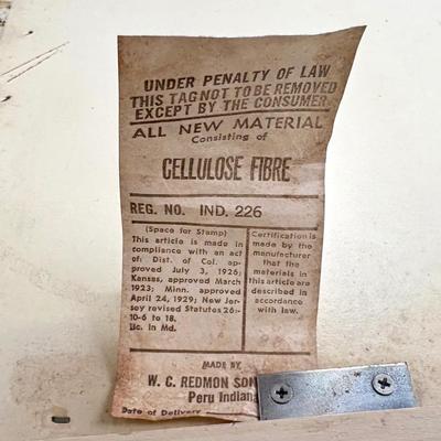 Vintage Hawkeye Redmon Standing Sewing Box With Storage