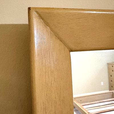 Beautiful Vintage Light Wood Vanity Dresser