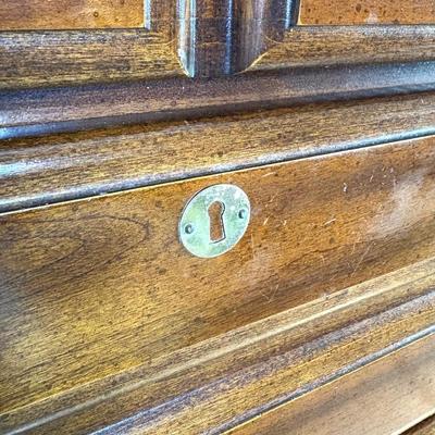 Vintage Bassett Furniture Chest of Drawers