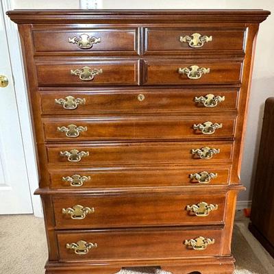 Vintage Bassett Furniture Chest of Drawers