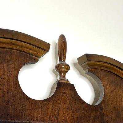 Vintage Bassett Furniture Vanity Dresser