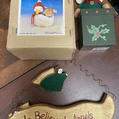 Misc Christmas Decor Lot